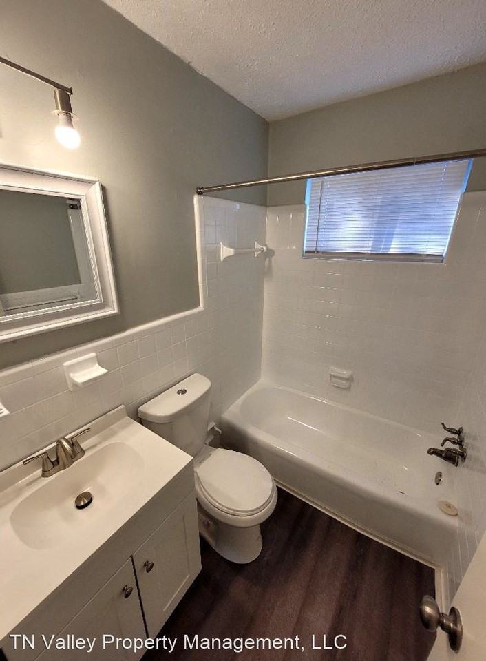 3917 Thomas Rd SW - Photo 3 of 5