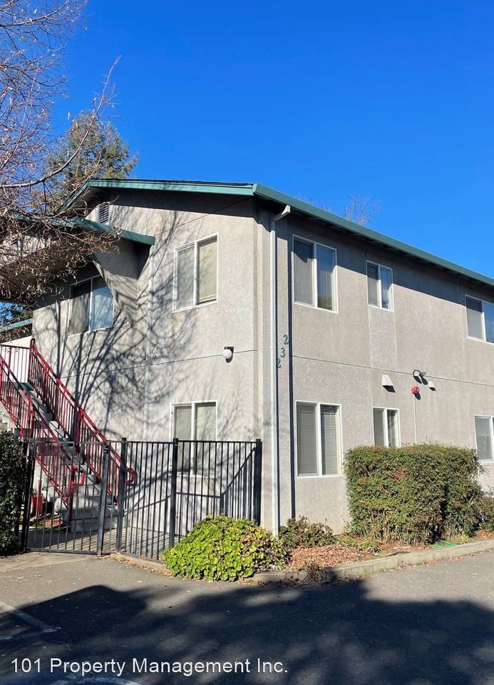 232 Mason St - Photo 2 of 5