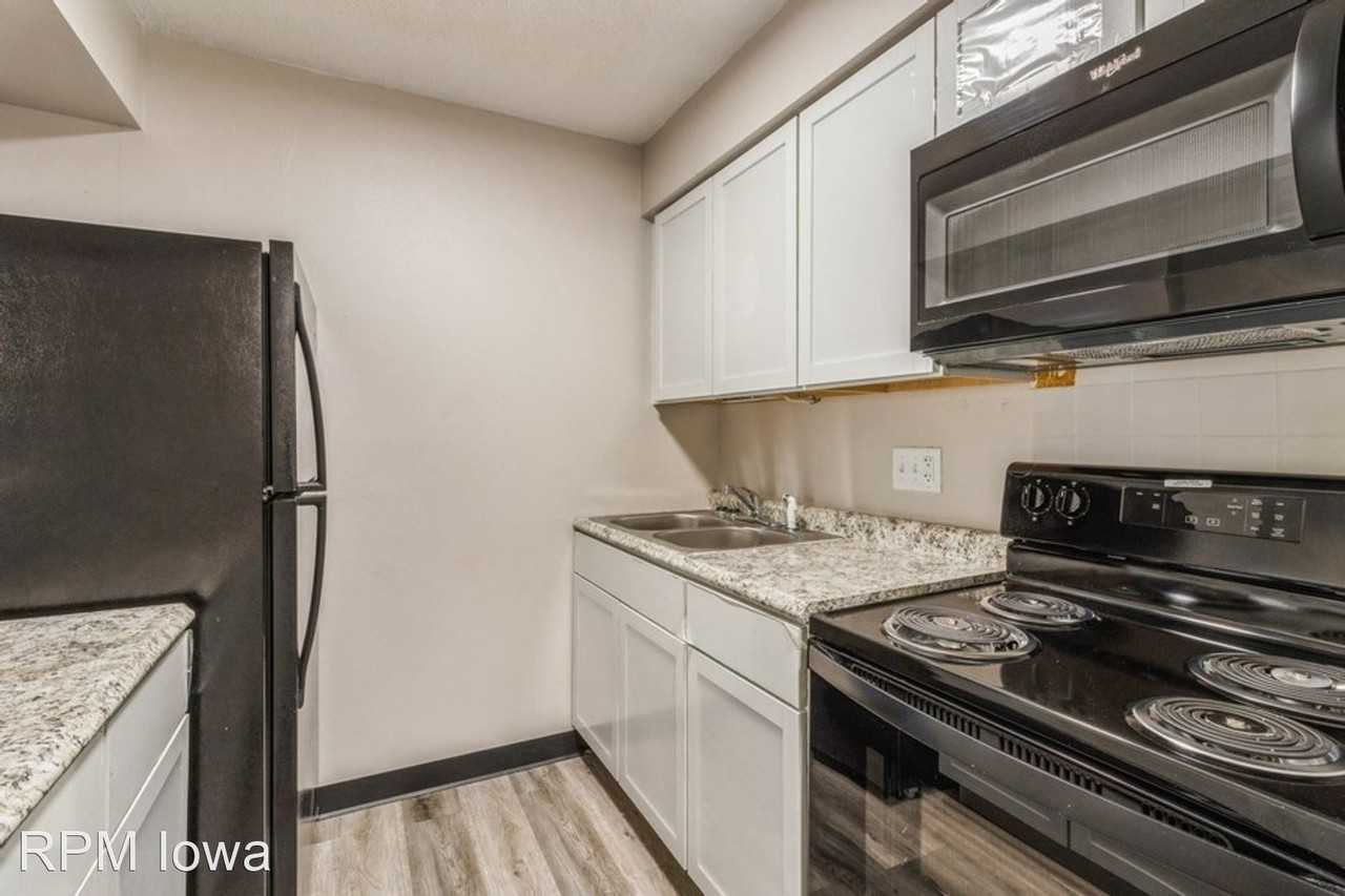 3205 Kingman Blvd #107 - Photo 2 of 16