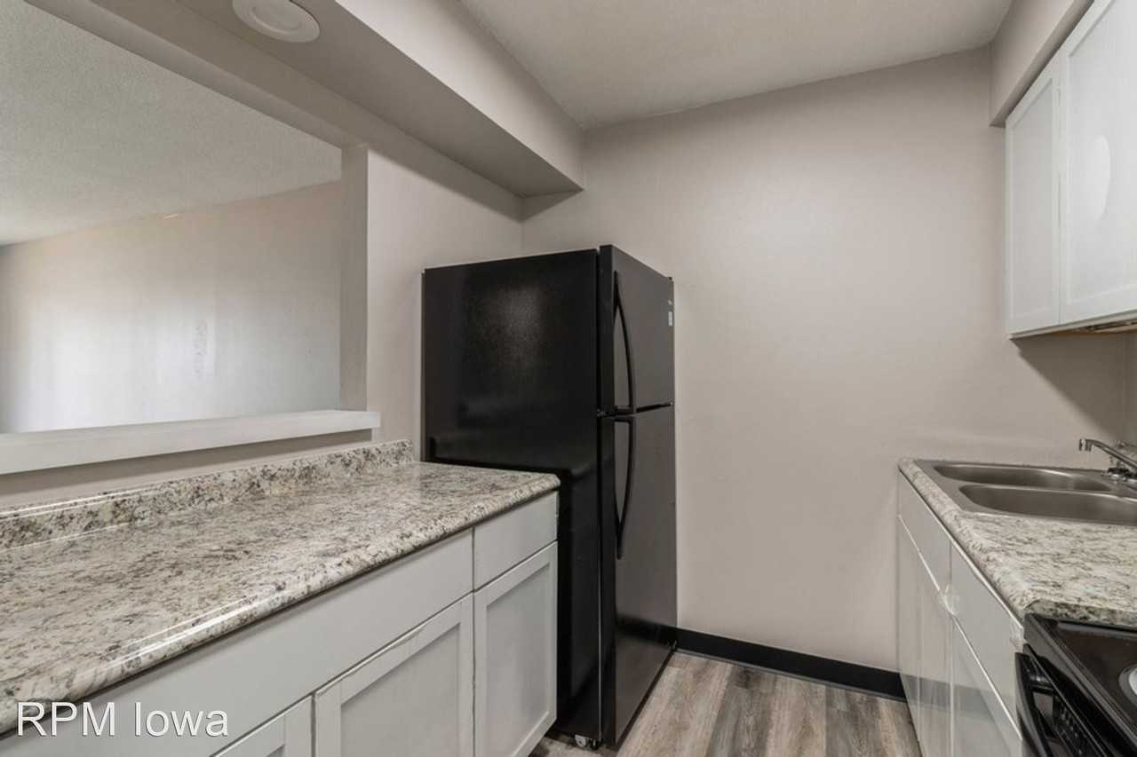 3205 Kingman Blvd #107 - Photo 3 of 16