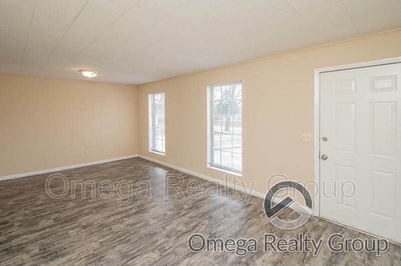 1507 7th Ave #2 - Photo 6 of 27