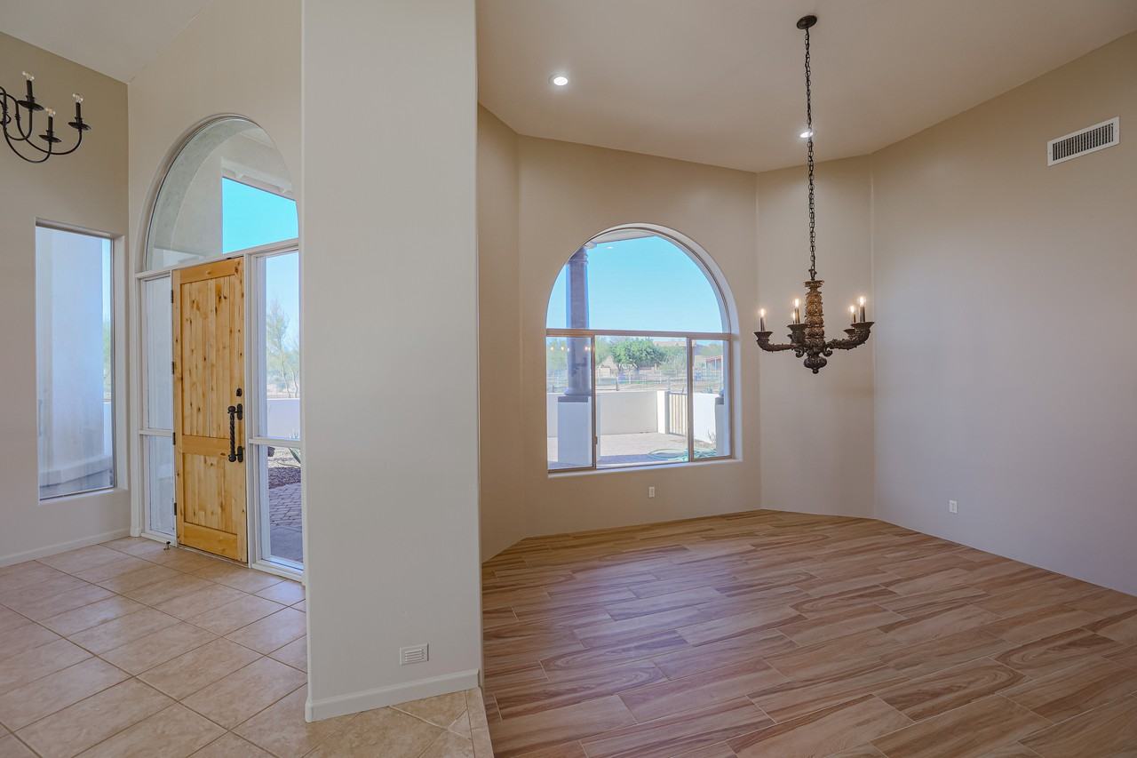 14731 E Dixileta Dr - Photo 6 of 47