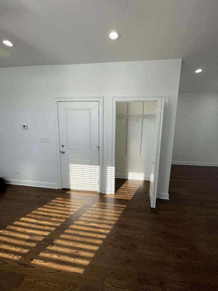 1718 North Richmond Street - 3Unit 3 #3 - Photo 4 of 35