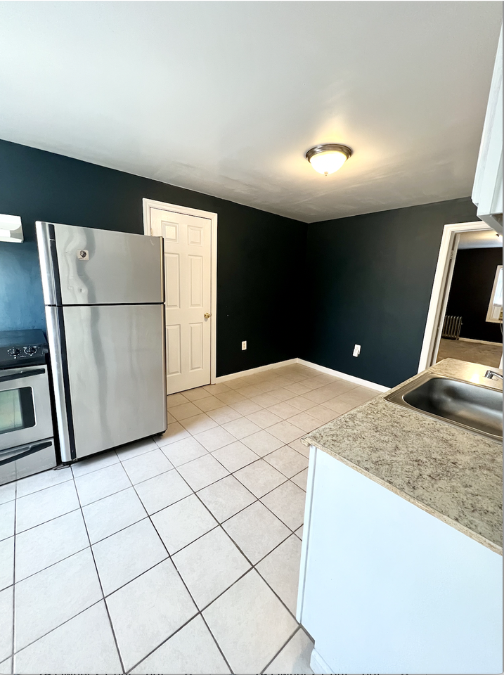 38 North 22nd Street - Photo 2 of 3