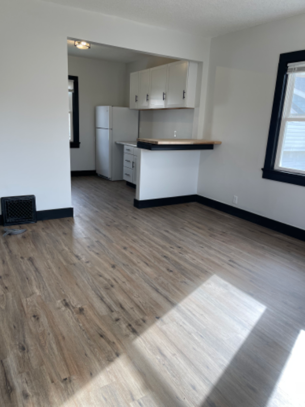 1708 Short St - Photo 2 of 17