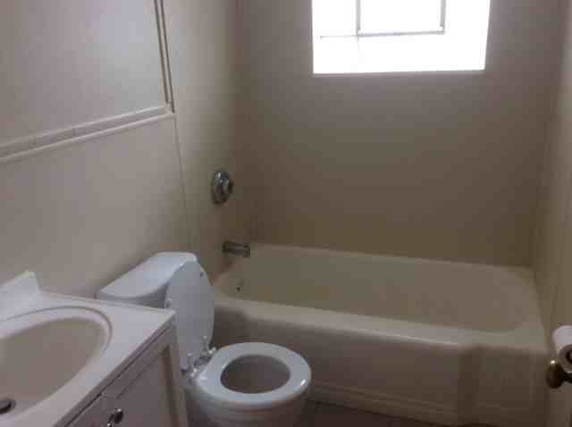 375 Adrian Dr - Photo 2 of 7