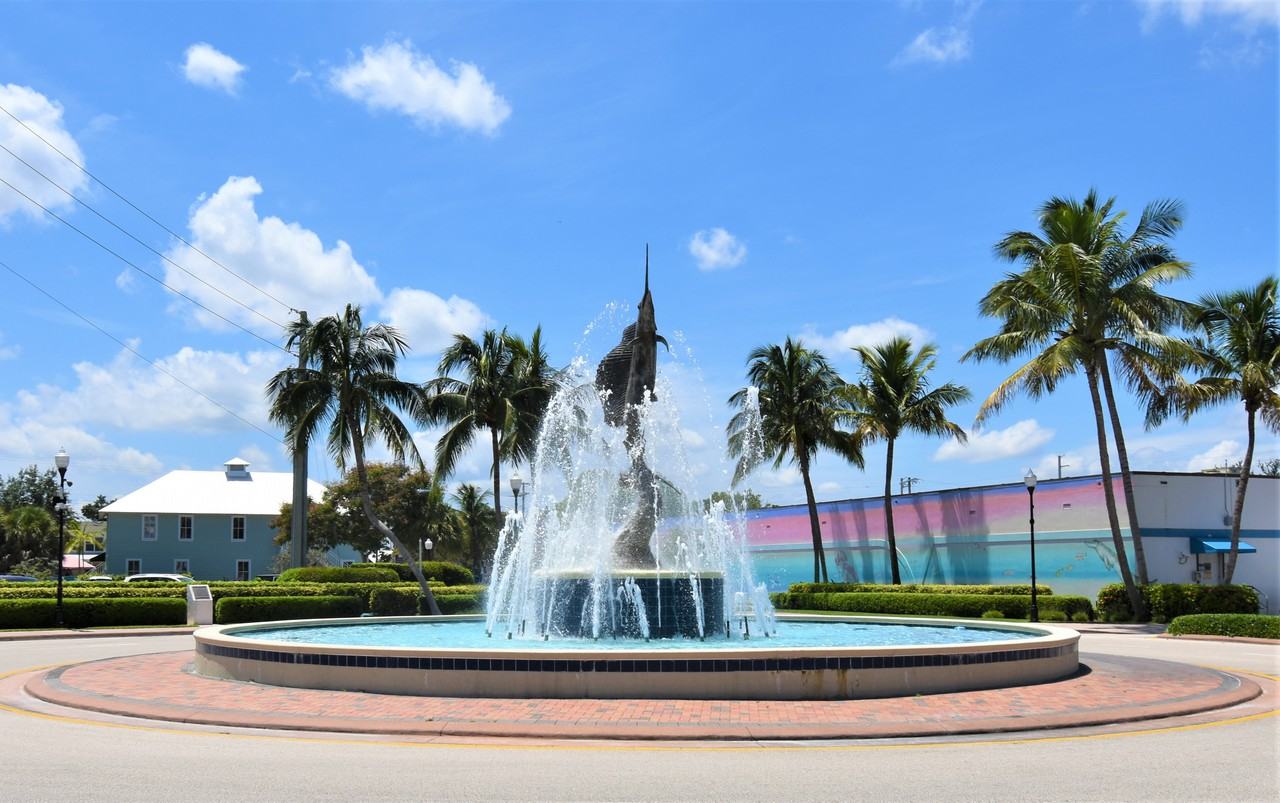 Azul Luxury Residences - Photo 7 of 20