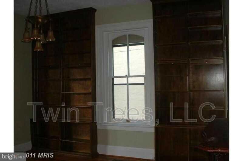 5974 Main St - Photo 3 of 4