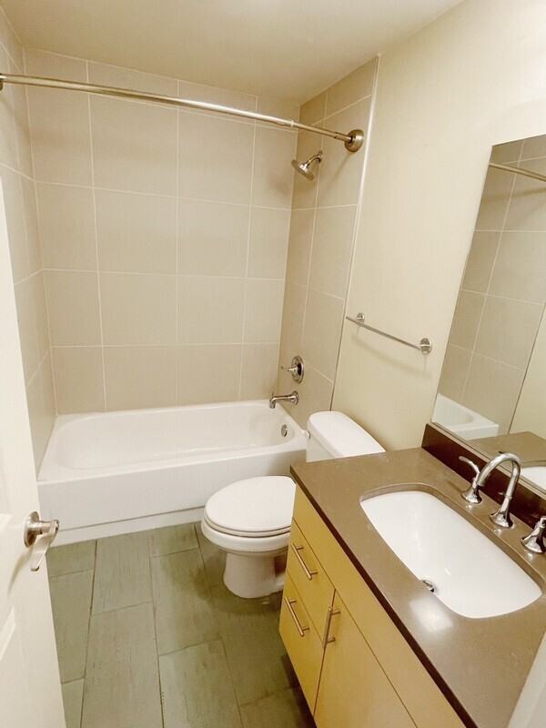 15132 Ne 82nd St #203 - Photo 7 of 10