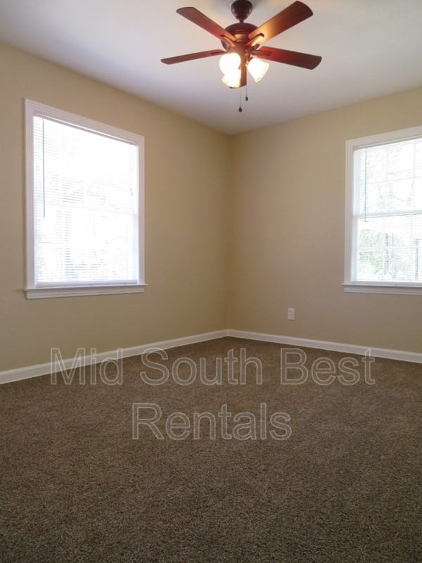 4166 Argonne St - Photo 5 of 8