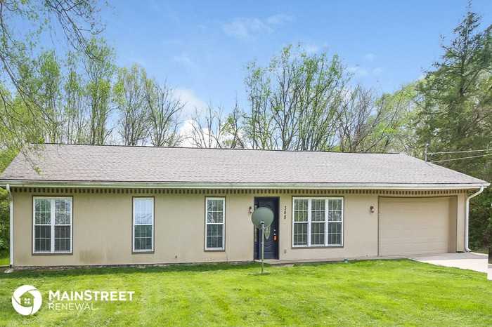 348 Holmes St - Photo 3 of 17