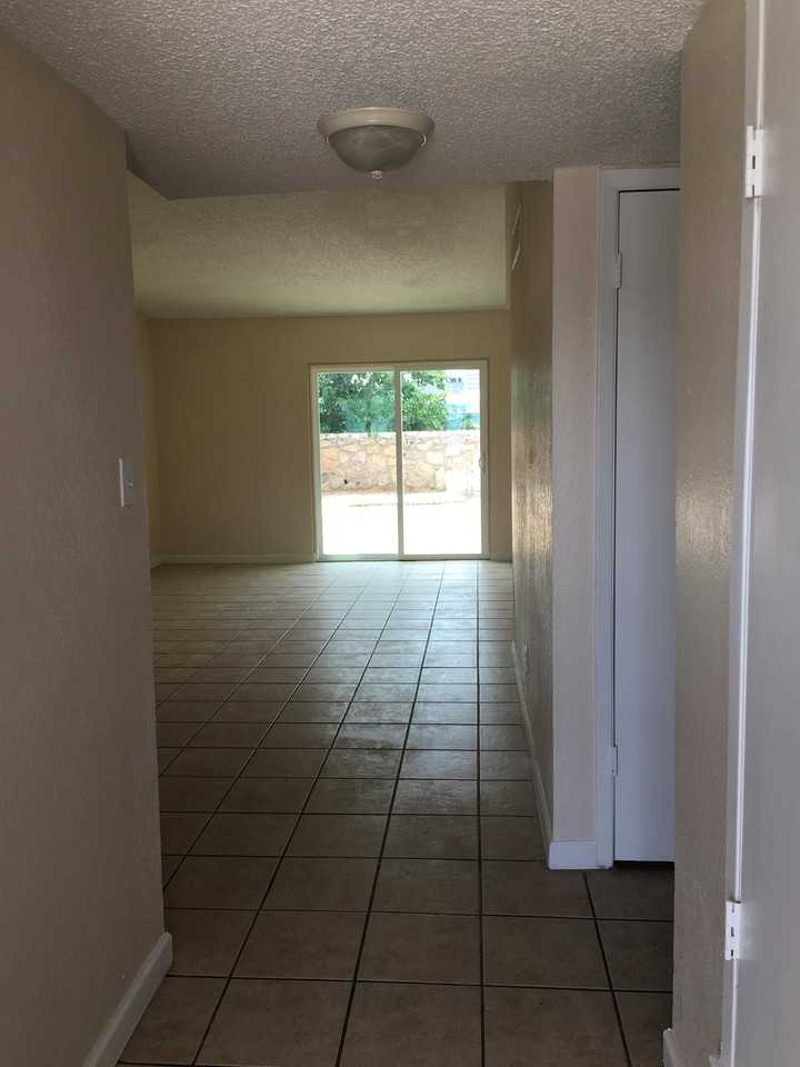 815 Silvestre Rd #1 - Photo 3 of 29