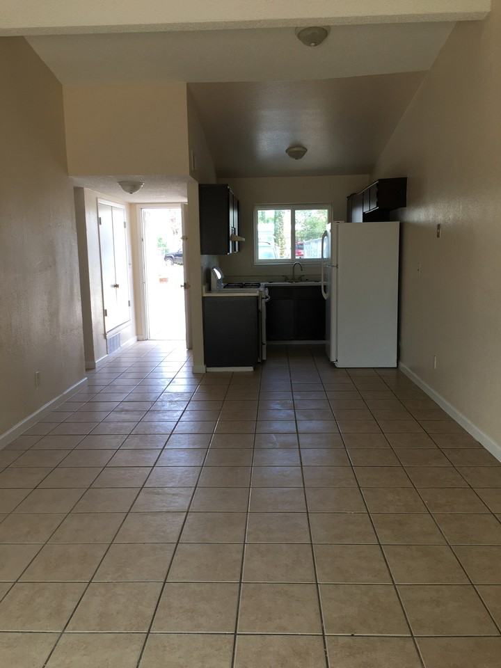 815 Silvestre Rd #1 - Photo 6 of 29