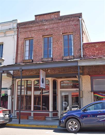 WCS 107 W Main St #C - Photo 2 of 10