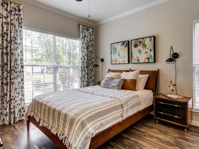 1155 E 2100 S - Photo 3 of 14