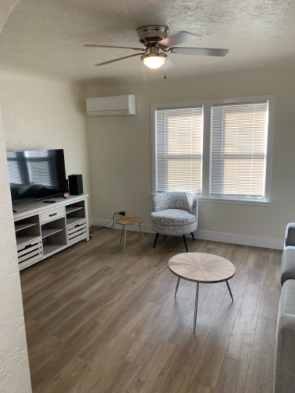 803 Fell St - Photo 3 of 13