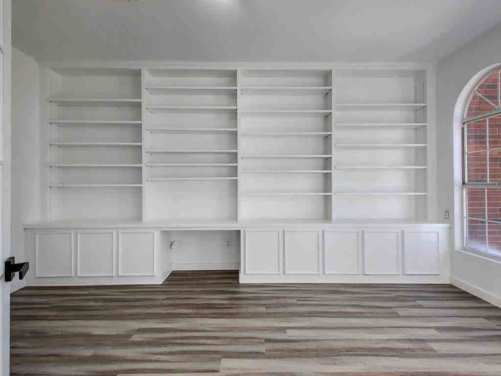 8200 Cornerwood Dr - Photo 2 of 6