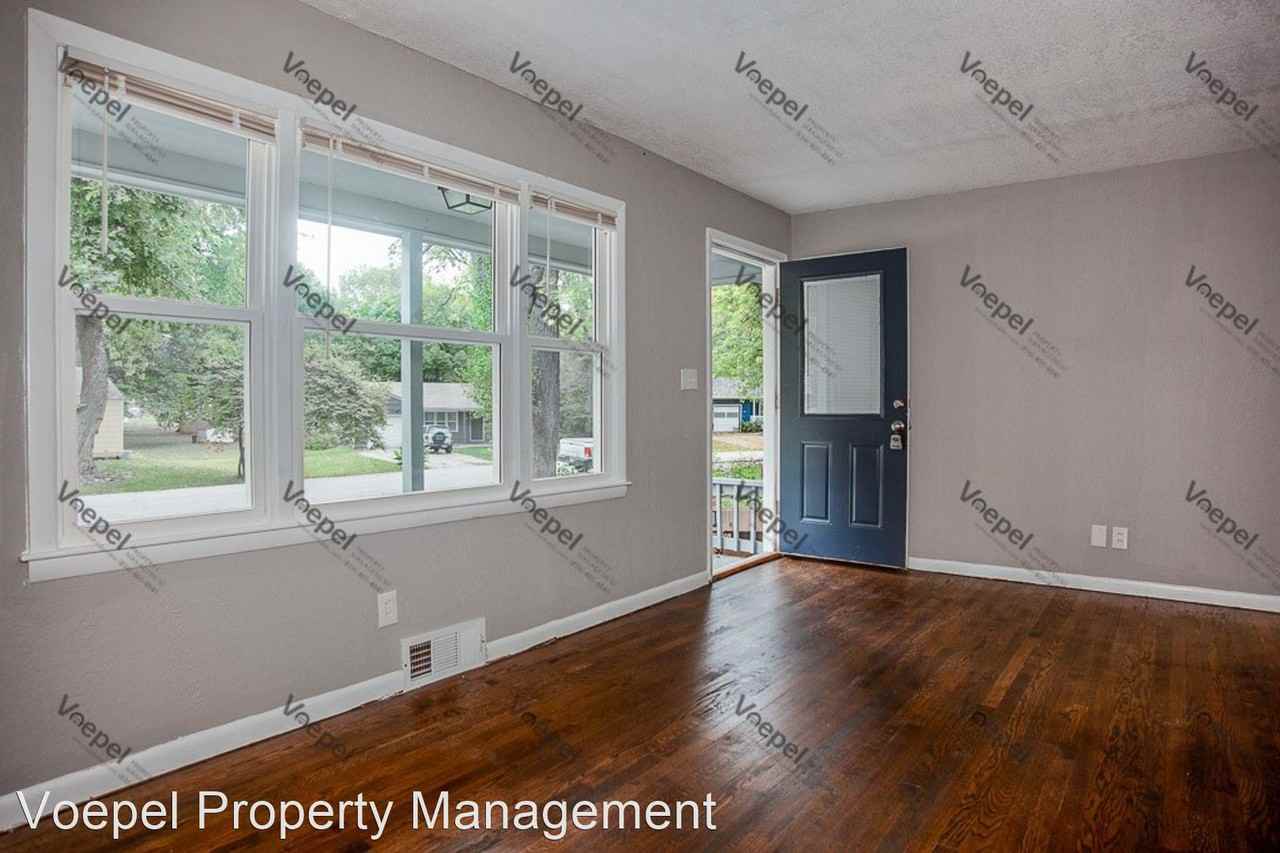 11604 Belmont Ave - Photo 3 of 16