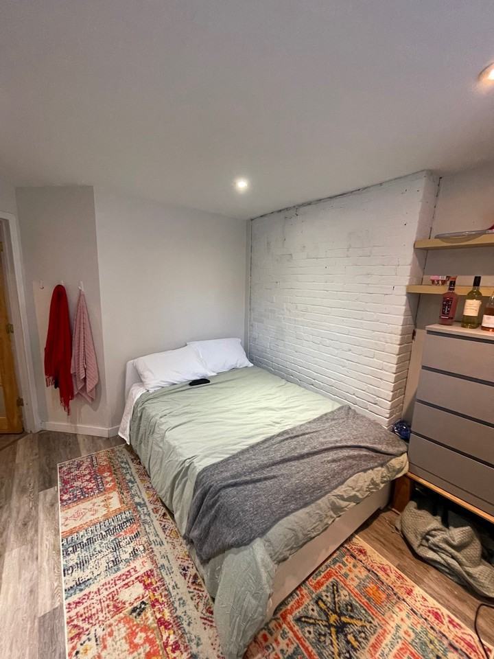 3666 Durocher - Photo 6 of 14