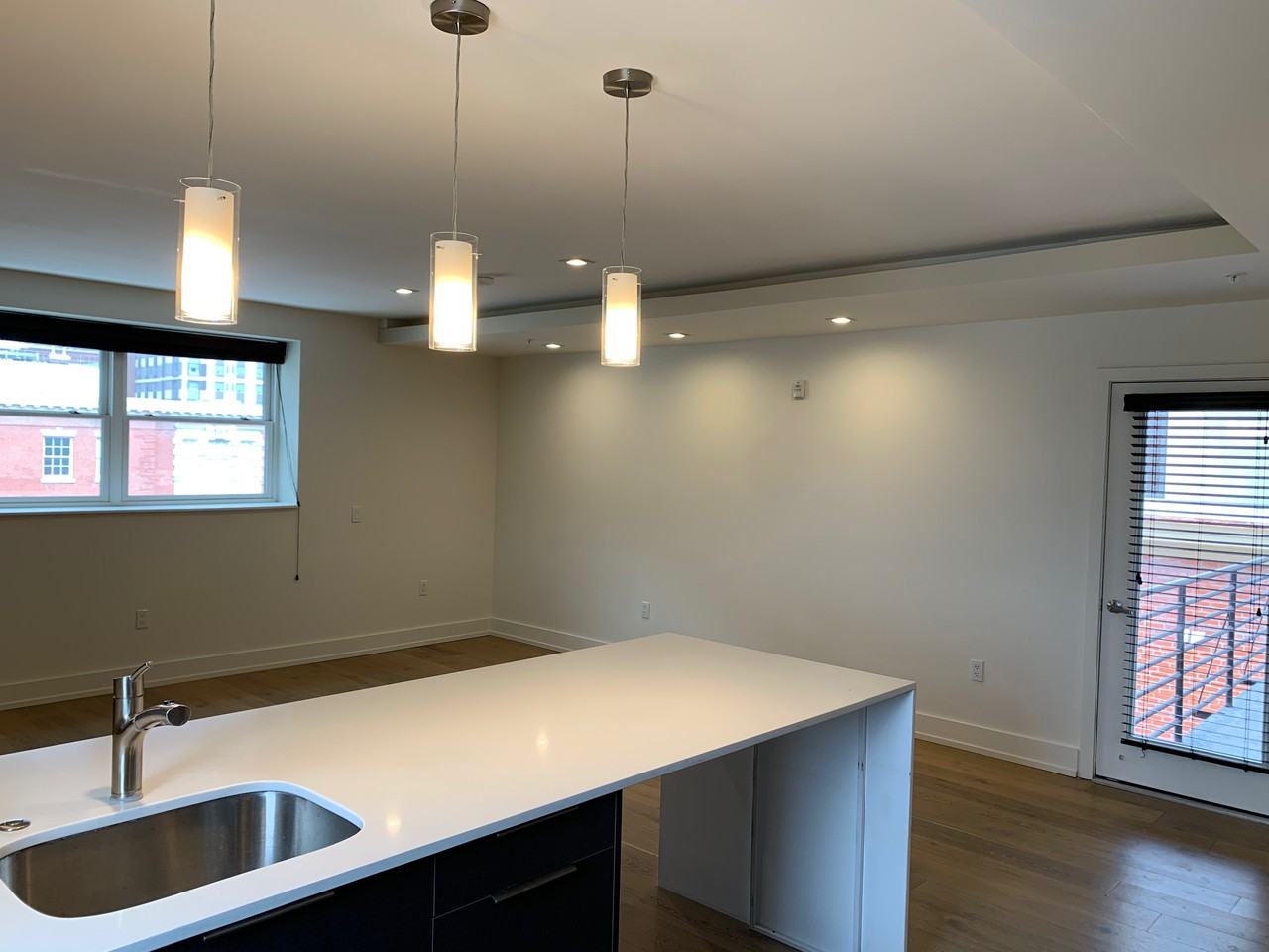 The Lincoln Building, 404 - Photo 3 of 8