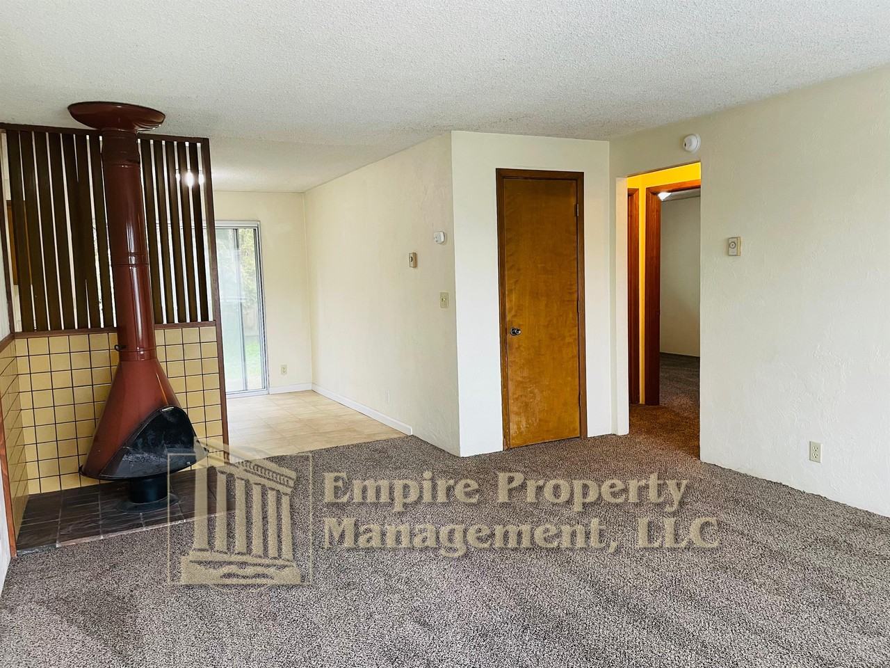 3485 Western Dr - Photo 2 of 10