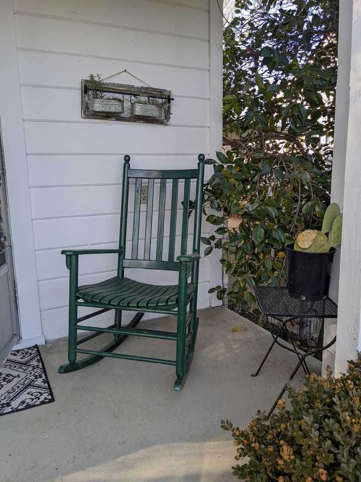 110 6th St #1 - Photo 3 of 27