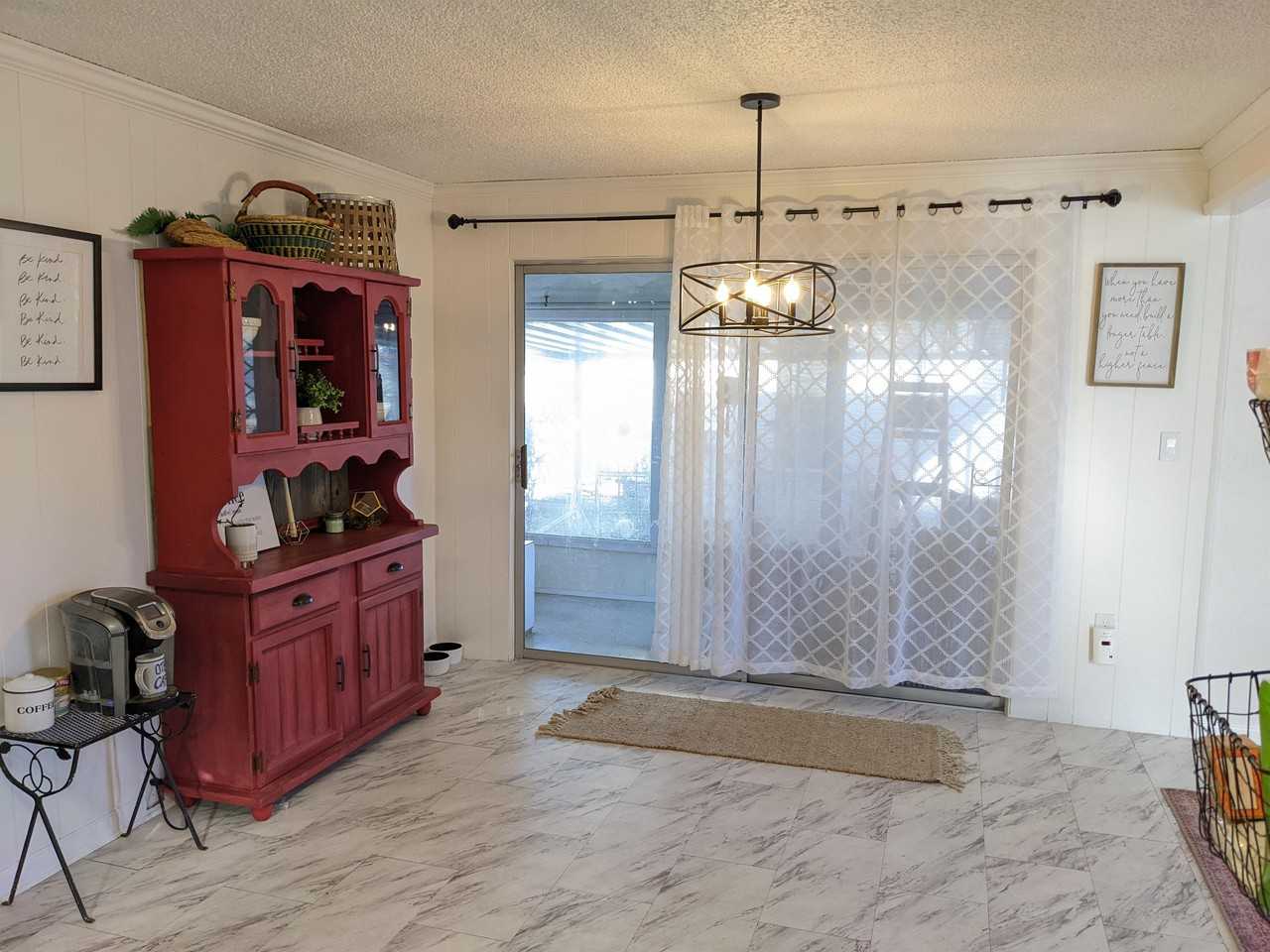 110 6th St #1 - Photo 7 of 27