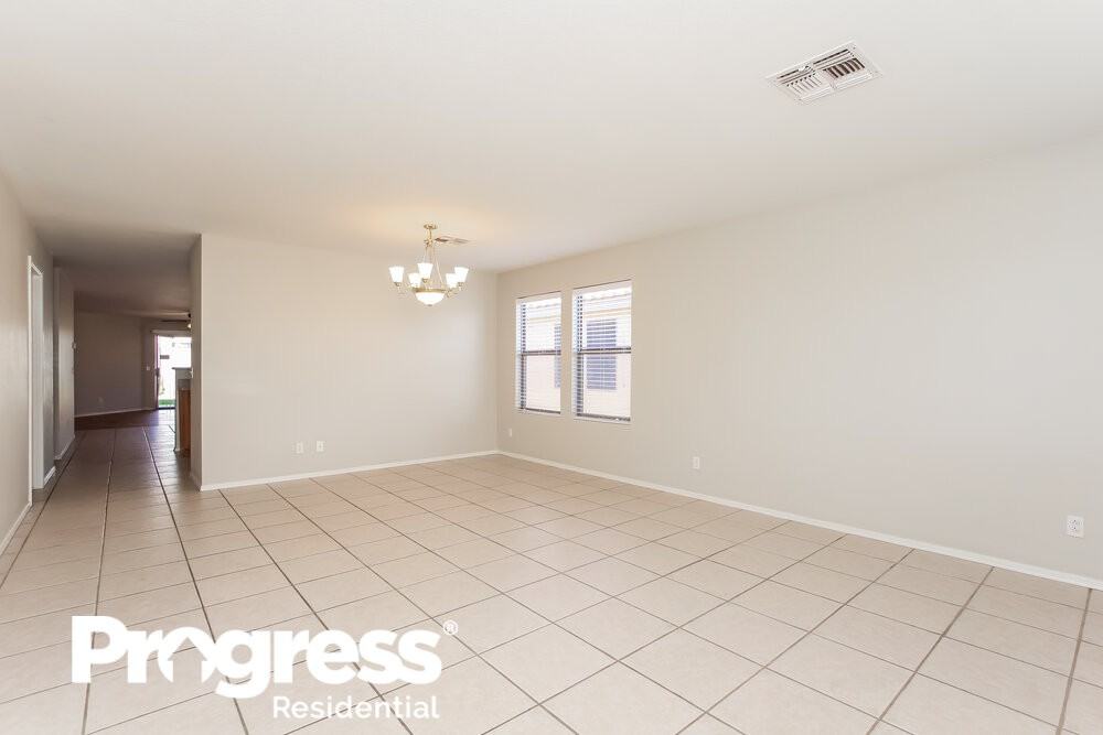 10522 W Via Del Sol - Photo 2 of 21