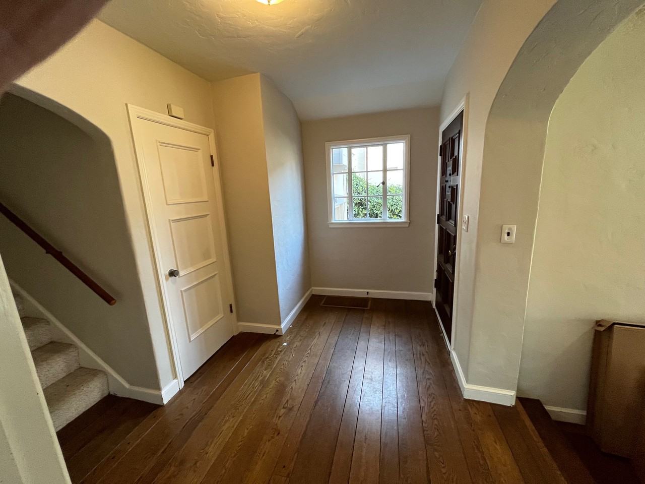 2415 Hale Drive - Photo 2 of 22