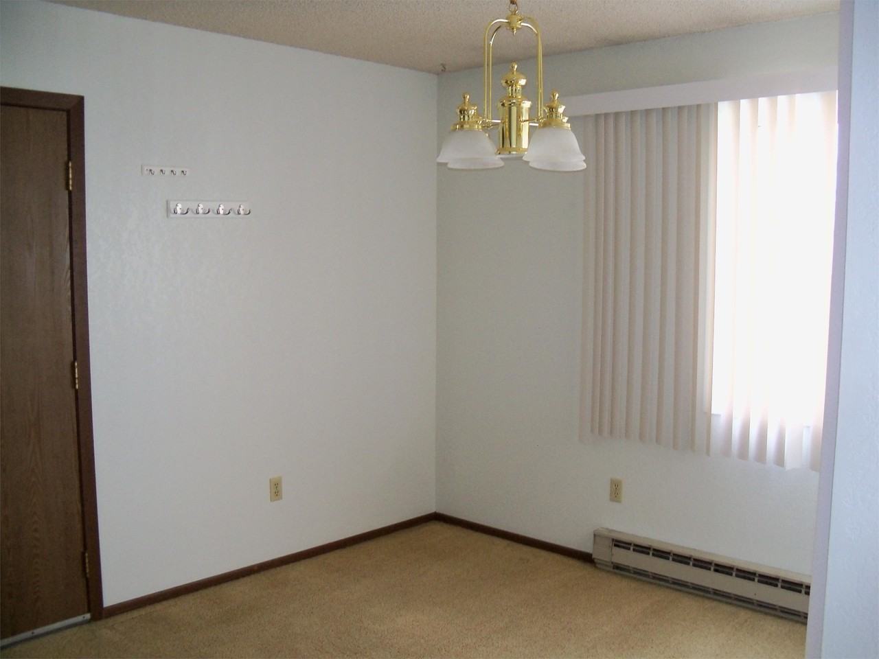18 Almadin Ln #D - Photo 3 of 11