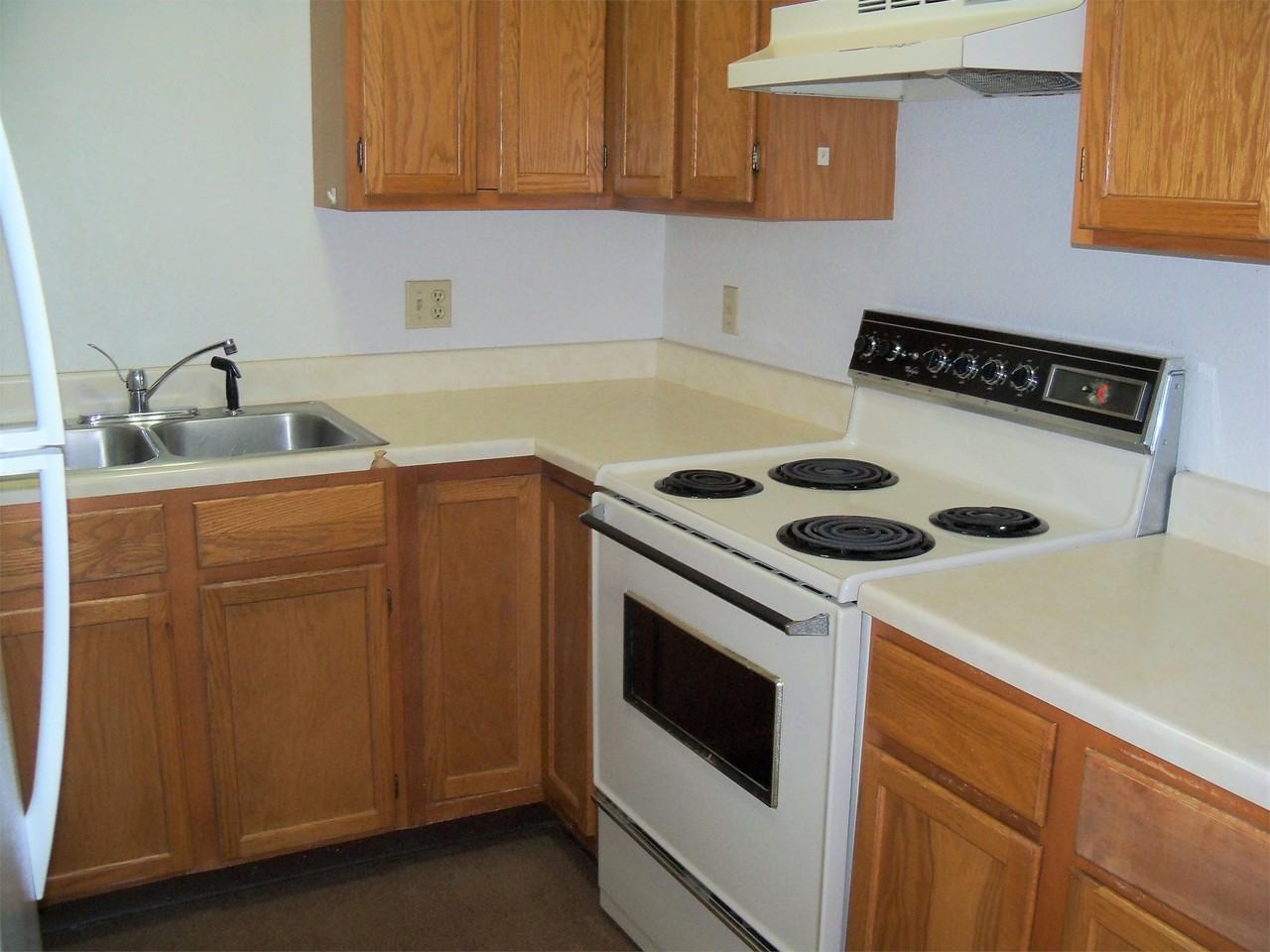 18 Almadin Ln #D - Photo 4 of 11