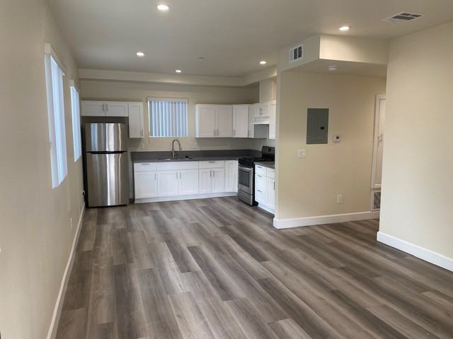 617 - 619 1/2  East 21st Street - 619 #619 - Photo 5 of 10