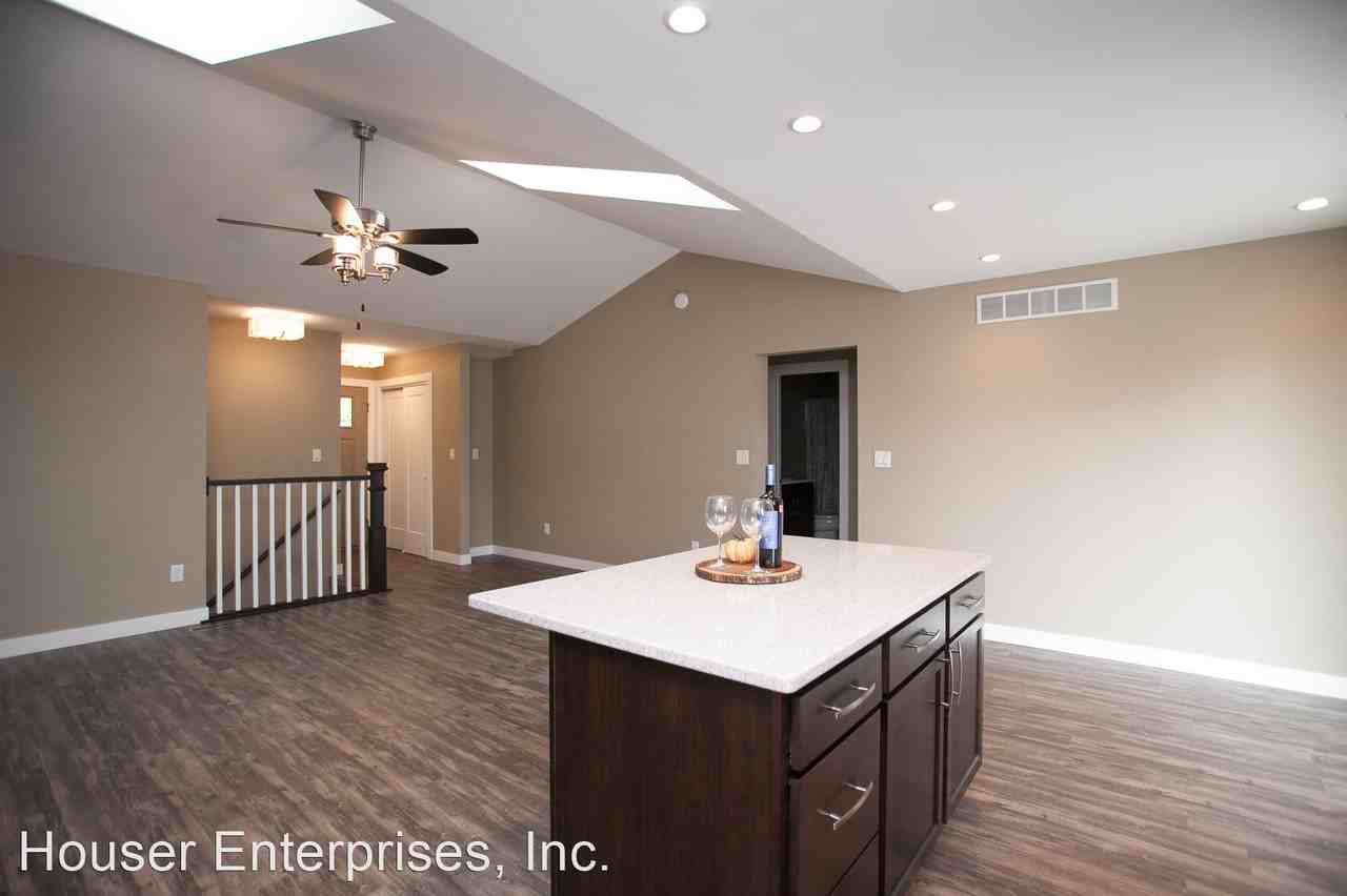 1242 Dolen Place - Photo 3 of 34