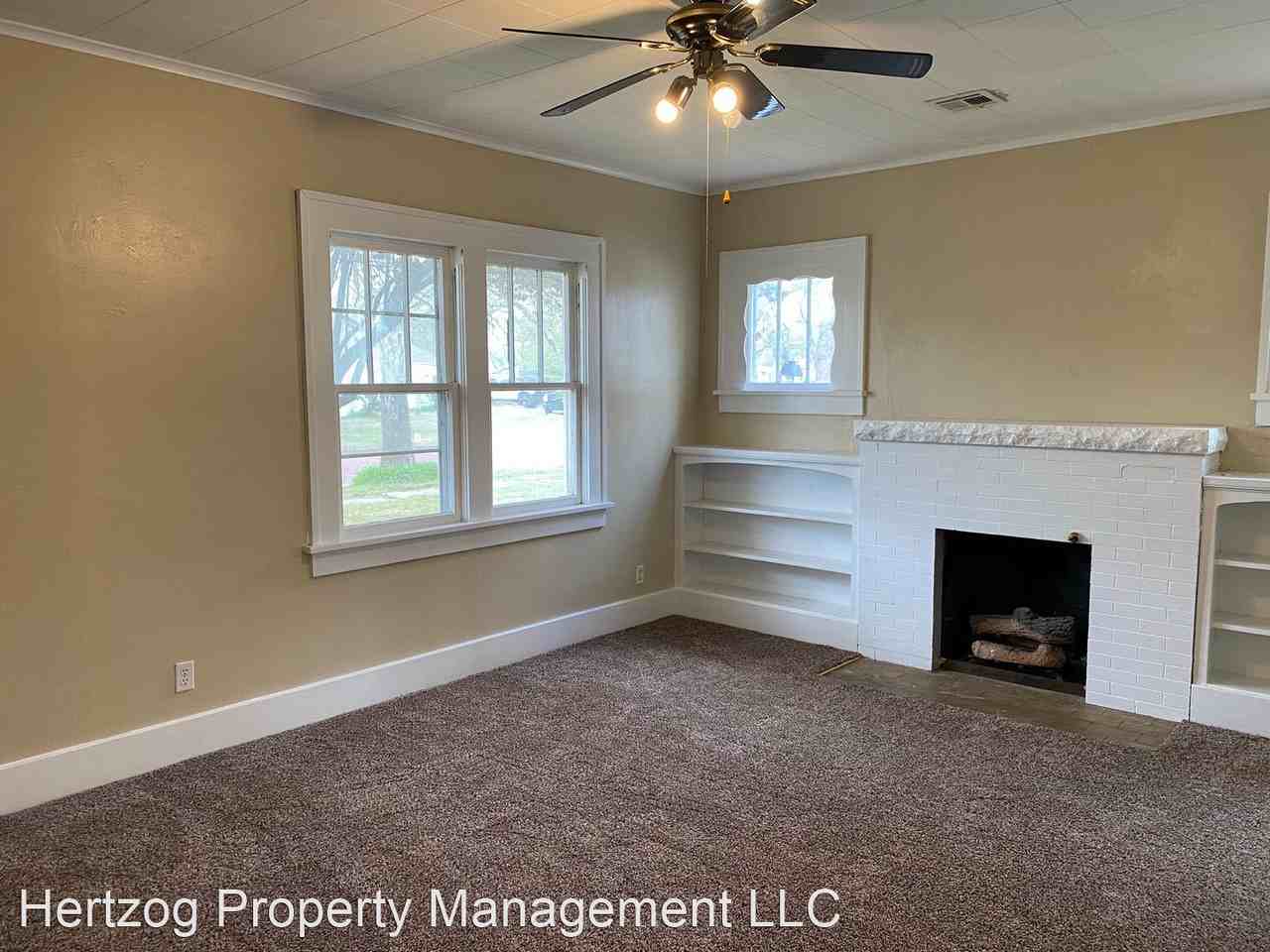 734 Marland Dr - Photo 3 of 25