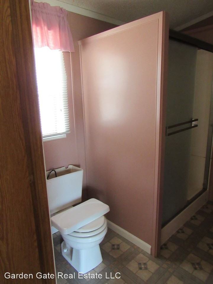 2745 Prairie Ln - Photo 2 of 9