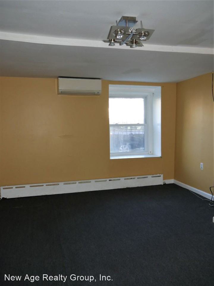 4500 Springfield Avenue - Photo 3 of 11