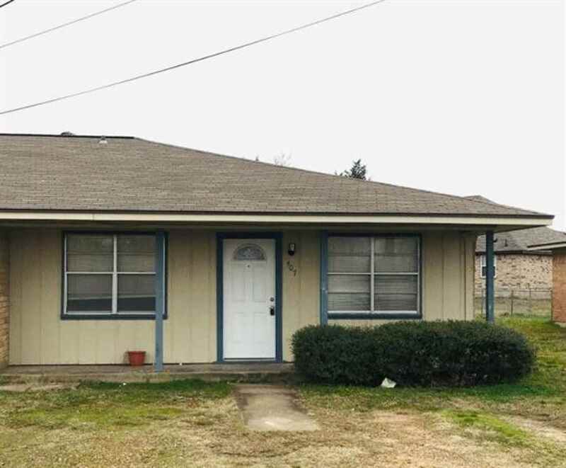 407A Maple St - Photo 2 of 31