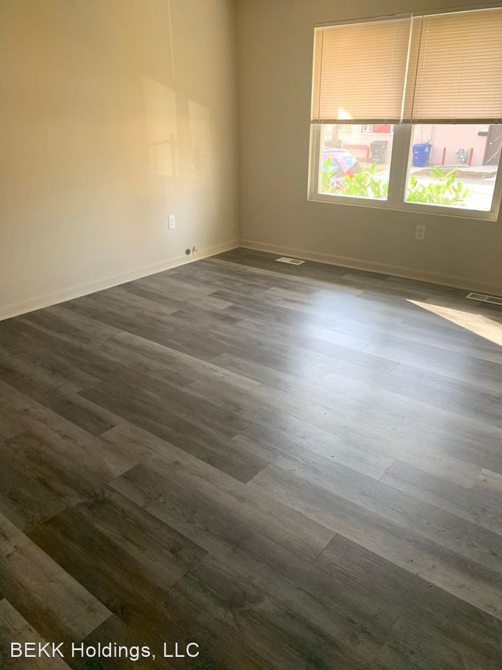 5&7 Broad St - Photo 3 of 9