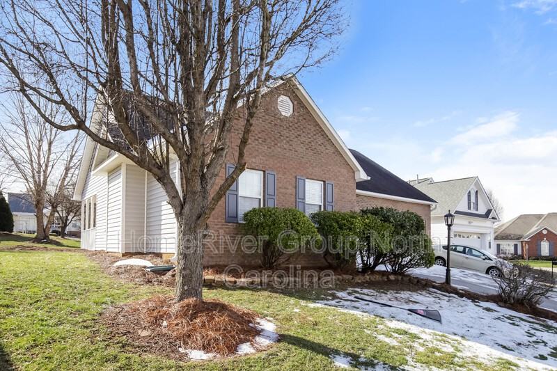 5351 Old Plantation Cir - Photo 2 of 15