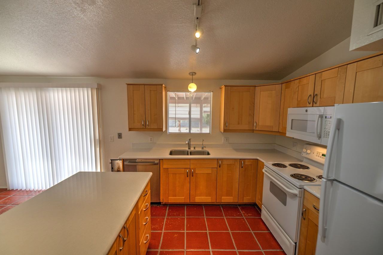 7651 N Casimir Pulaski Ave - Photo 2 of 25