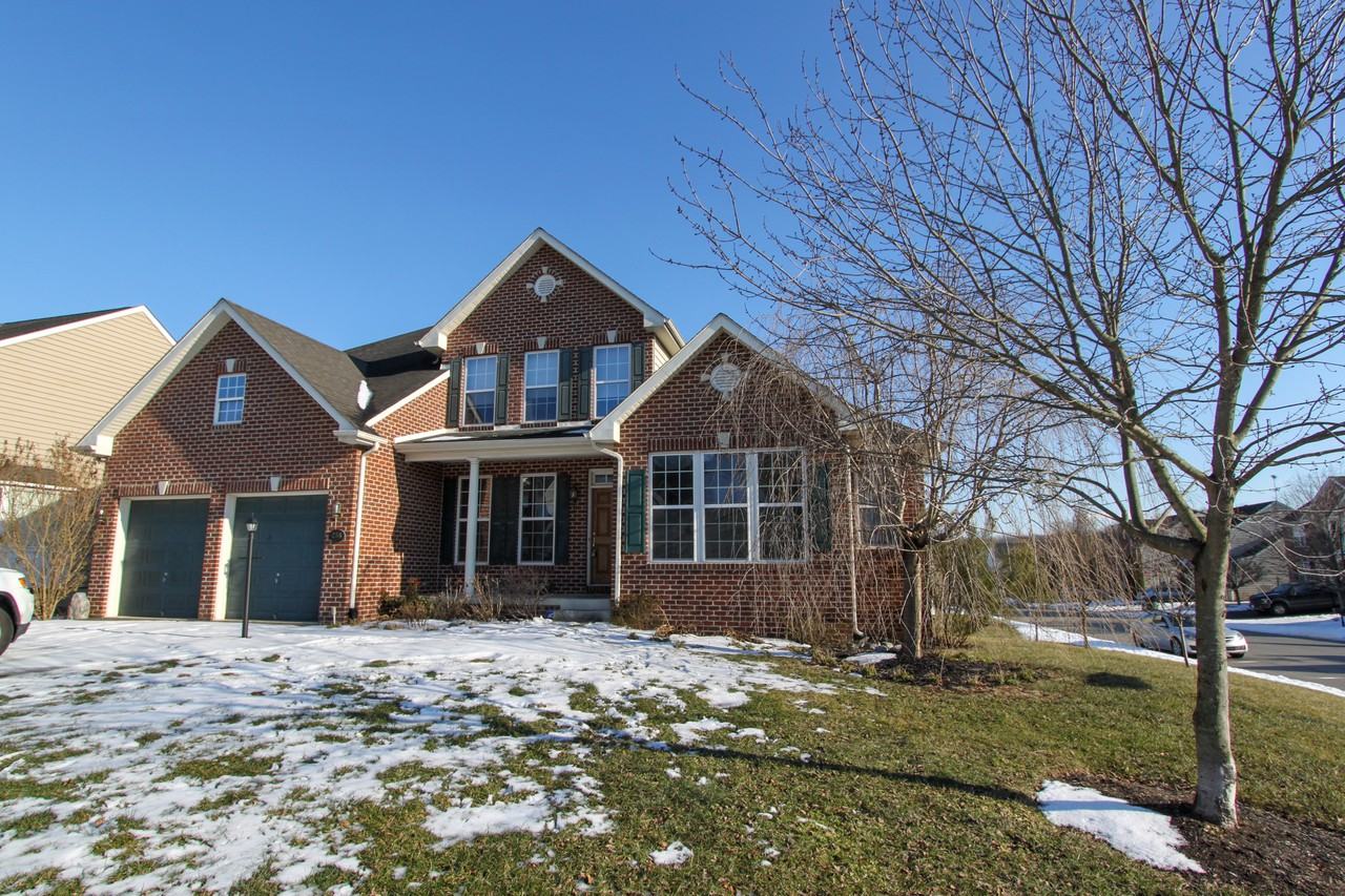 236 Richwood Hall Rd - Photo 2 of 35