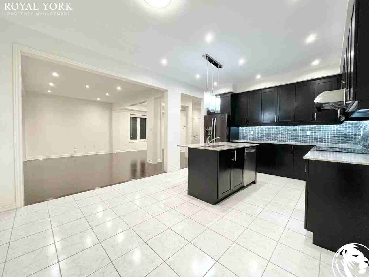 122 Roy Harper Ave - Photo 3 of 30