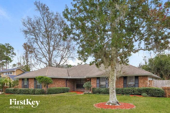 1562 Rivergate Dr - Photo 2 of 14