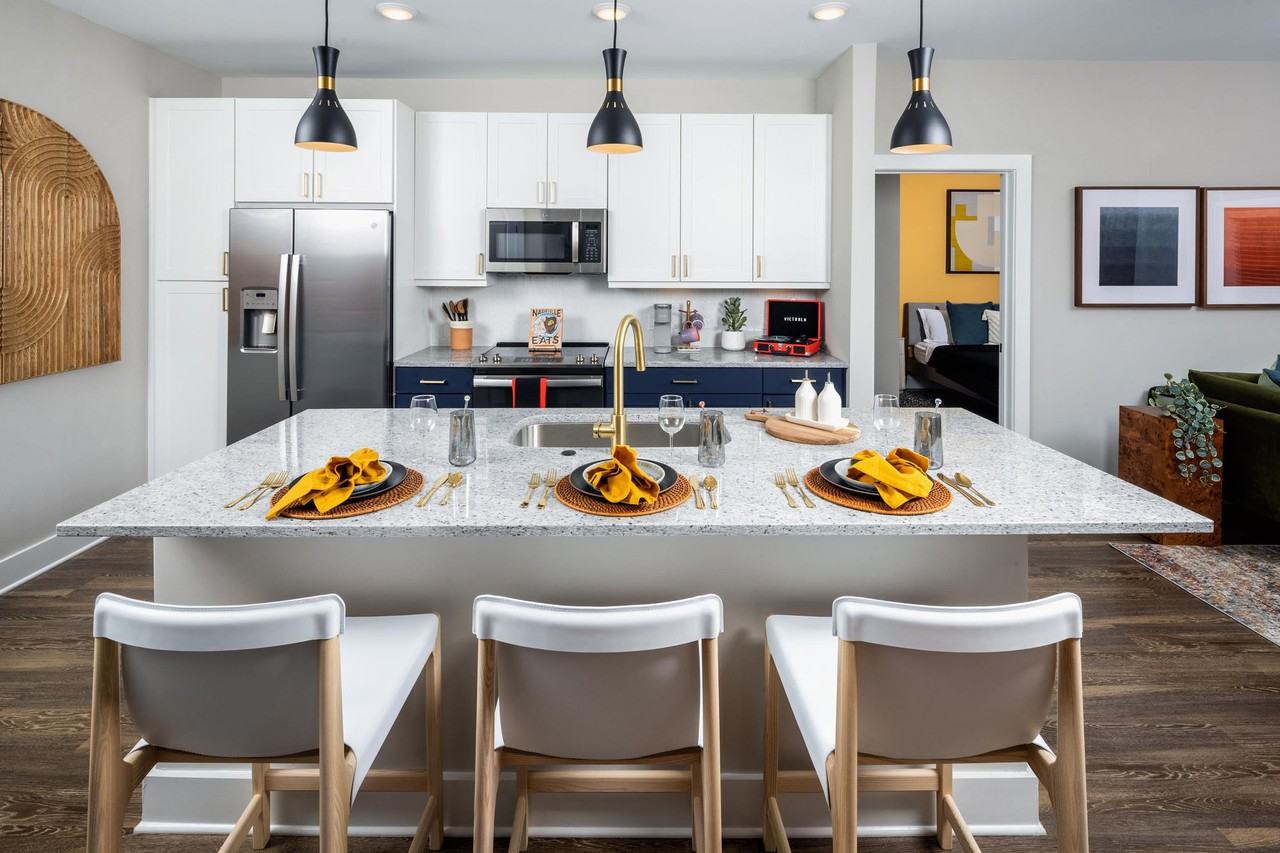 Cortland at the Nations - Photo 3 of 37