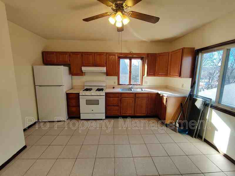 107 Tremont St #2ndFL - Photo 2 of 10