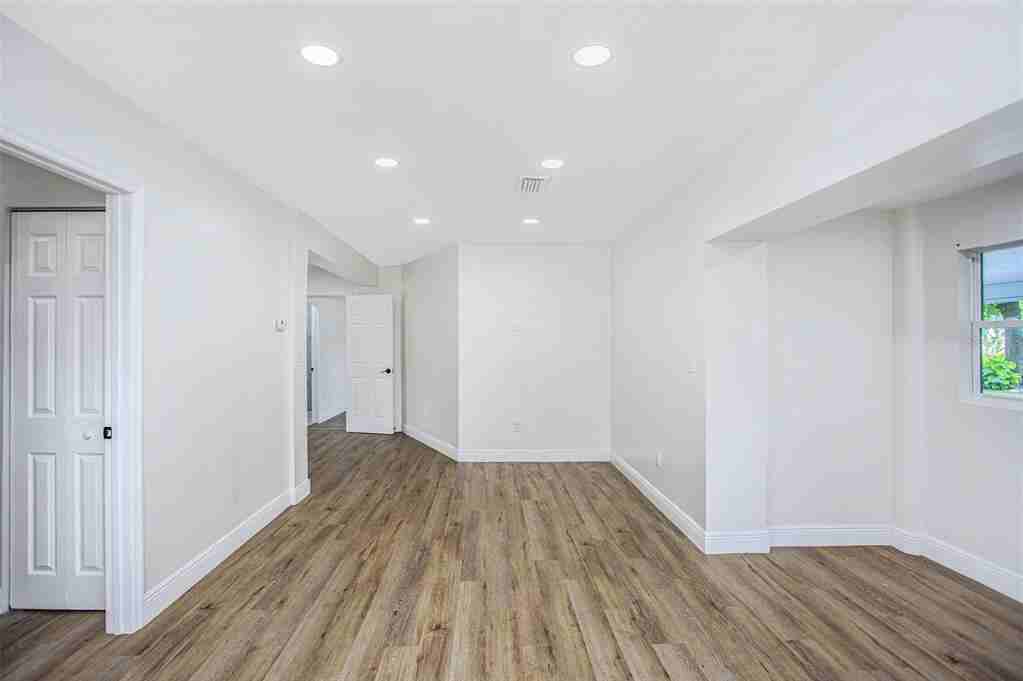 2921 West Averill Avenue - Photo 2 of 14