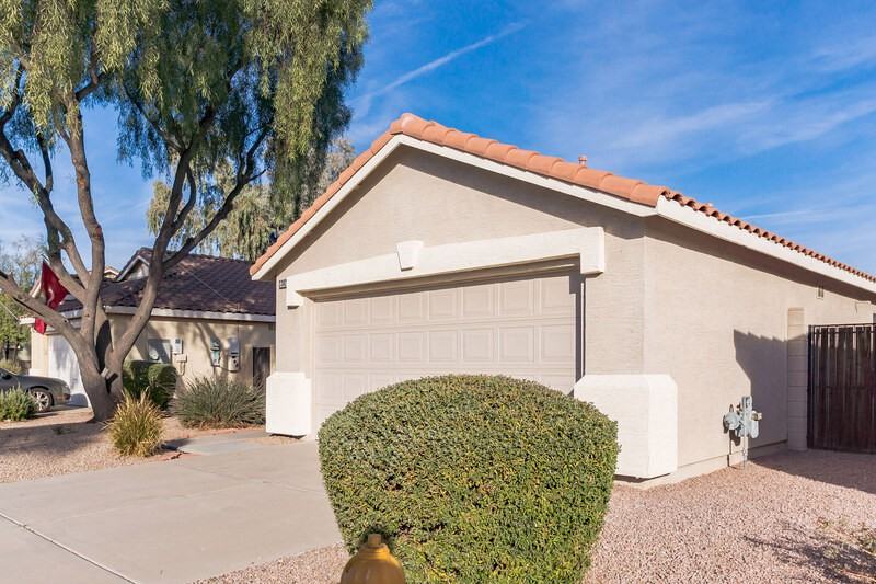 2382 E Springfield Pl - Photo 3 of 26