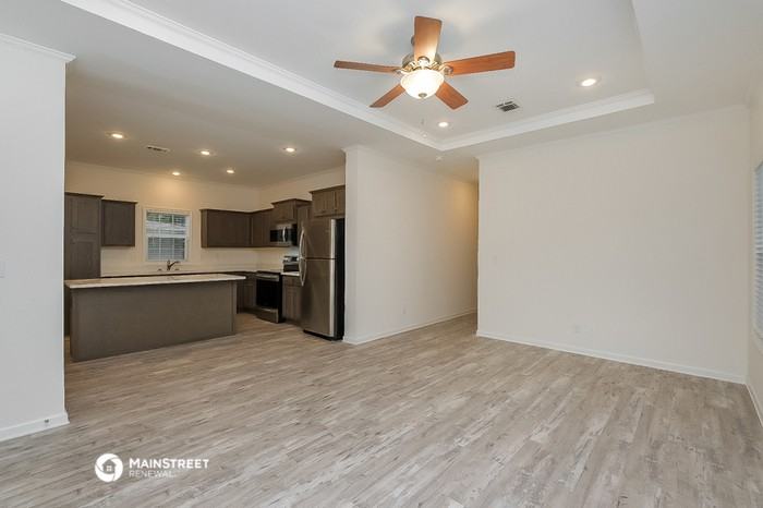 919 19th Ave S - Photo 3 of 16