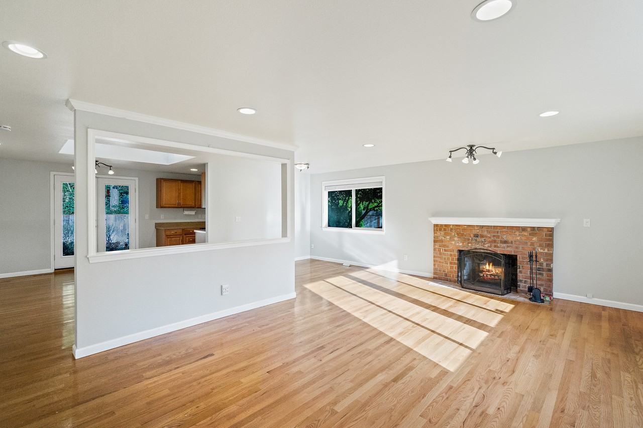 10538 Ne 141st St #1 - Photo 6 of 21