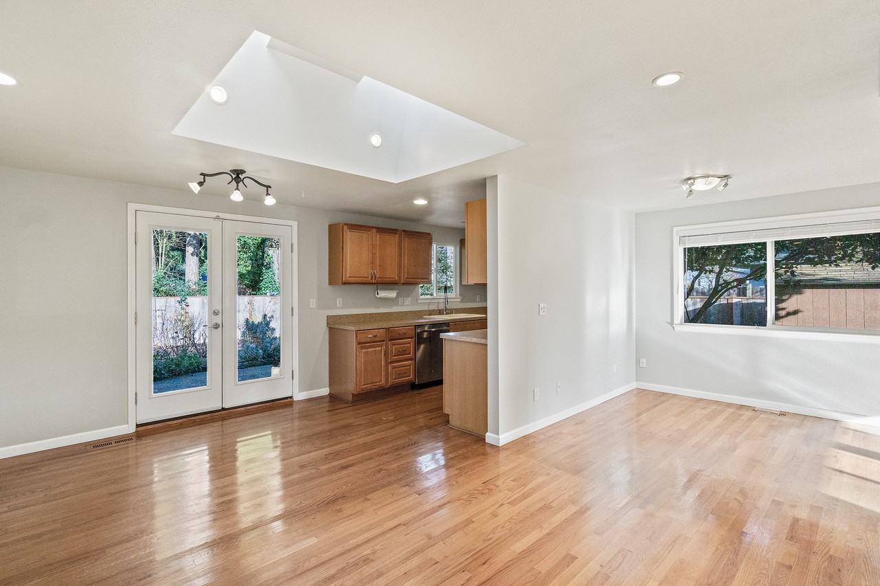 10538 Ne 141st St #1 - Photo 7 of 21